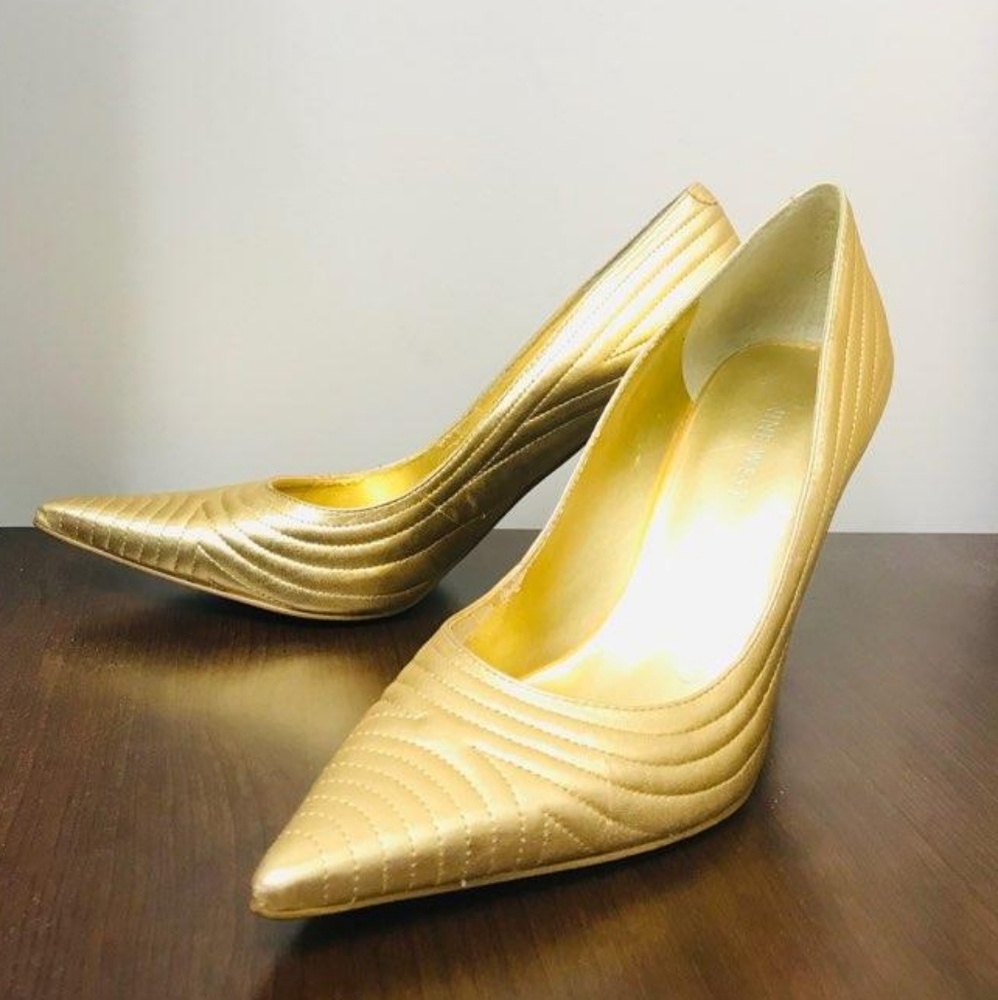 Nine west gold heels